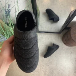 Behagelig hjemmesko i filt fra CMP