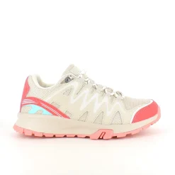 Beige sko med åndbar overdel og flotte detaljer