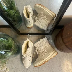 Beige vinterstøvle med lækkert blødt for