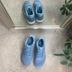 Blå ComfortFit sneakers fra Endurance