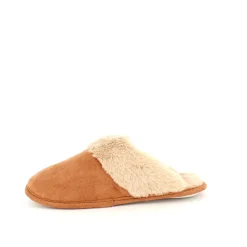 Brun hjemmesko med synlig pelskant