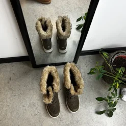 Brun vandtæt vinterstøvle fra Whistler med pels kant