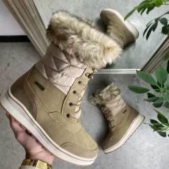 Brun vandtæt vinterstøvle fra Mols med pels kant