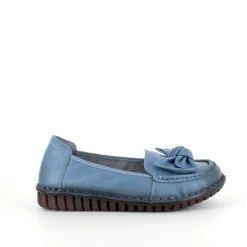 Elegant ballerina i blåt farvet skind