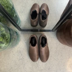 Elegant brun støvlet med meomory foam fra Skechers