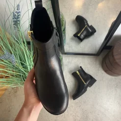 Elegant Green Comfort læderstøvle i sort