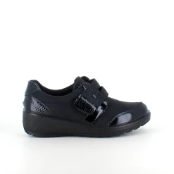 Elegant sko med velcro og flotte detaljer