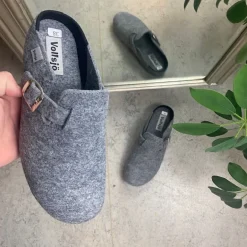 Filtsko slip on i lys grå