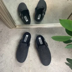 Filtsko slip on i mørkgrå