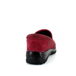 Fleksibel sko med skridhæmmende såler