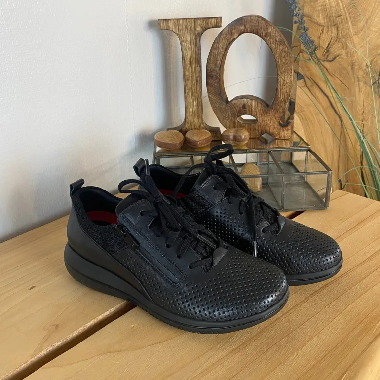 Green Comfort sko i sort med bred pasform og lynlås