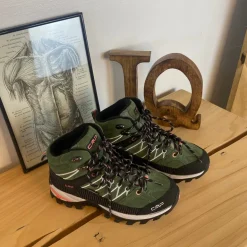 Grønne vandtætte vandrestøvler fra CMP