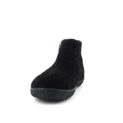 Høj sort sutsko i uld med skridhæmmende såler fra Green Comfort