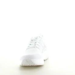 Hvid letvægtssko fra Gaitline med optimal af støddæmpning og svangstøtte