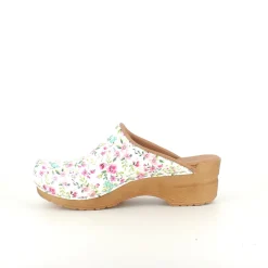 Hvid Sanita-træsko med smukt blomsterprint.