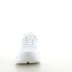 Hvid Skechers Max Cushion sko – optimal støtte og uovertruffen komfort.