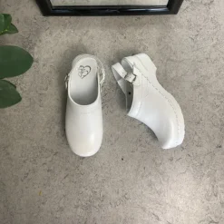 Hvid skind træsko med rem