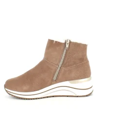 Kort brun Remontestøvle med uldfoer og god bredde