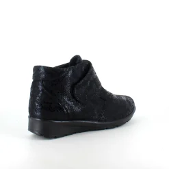 Kort damestøvle med velcrolukning