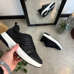 Letvægtssko fra Gaitline med optimal af støddæmpning og svangstøtte