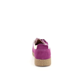 Lilla ruskindssko med rågummisål