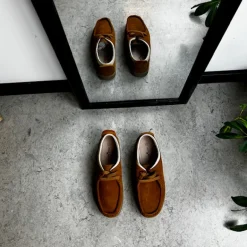 Lys brun ruskindssko med rågummisål