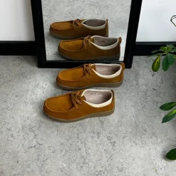 Lys brun ruskindssko med rågummisål