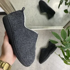 Meget blød og behagelig mørkegrå hjemmesko