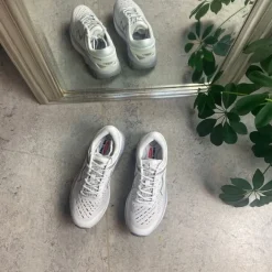 MTR1500 løbe og gå sko i hvid fra MBT