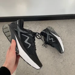 MTR sko i sort fra MBT