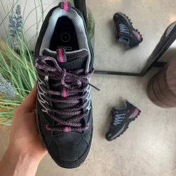 Navy vandtæt vandresko fra CMP med flotte detaljer