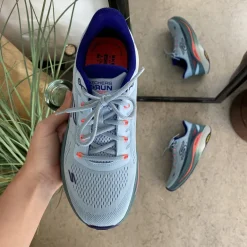 Åndbar MaxChusion sko fra Skechers