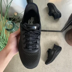 Åndbar Skechers slip-ins sko med god svangstøtte