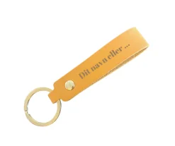 Nøglering i brun med navn, titel eller...