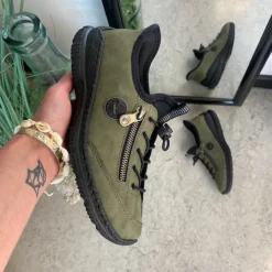 Olivengrøn Rieker slip-on sneakers