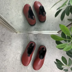 Rød luksus gummistøvle med svangstøtte fra Green Comfort