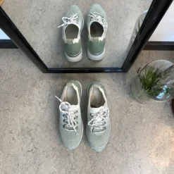 Remonte slip-on sneakers med god svangstøtte.