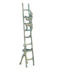 Sammen kan vi nå alt, jernfigur 25cm Bronzefarvet