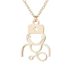 Sød halskæde i guldtone