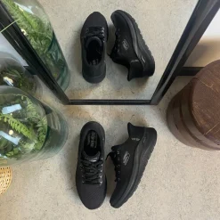 Skechers slip-ins til herre med svangstøtte