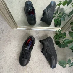 Skechers Work i sort skind med max cushioning såler
