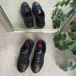 Skechers Work i sort skind med max cushioning såler