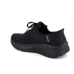 Slip-ins fra Skechers med snørre og Max Cushion bund