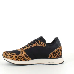 Smarte Woden sneakers i sort mix med leopardmønster.