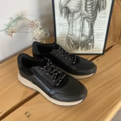 Sort Green Comfort sko med dobbelt lukning