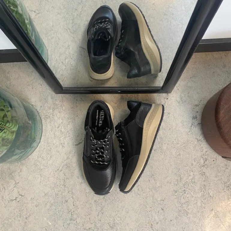 Sort Green Comfort sko med dobbelt lukning