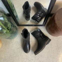 Sort Rieker vinterstøvle med foer og lynlås