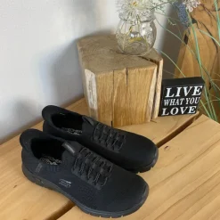 Sort Skechers slip-ins med svangstøtte