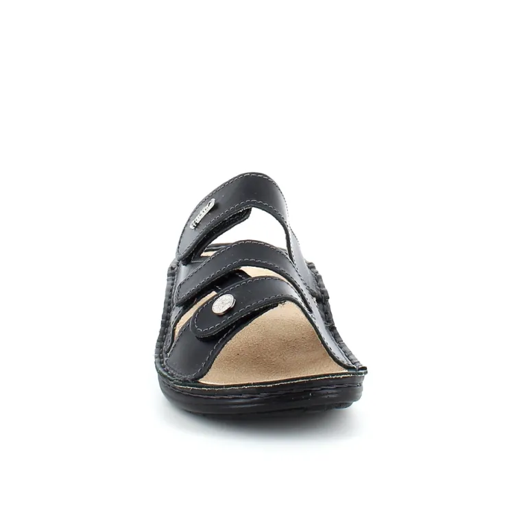 Sort skind slip on til knyster