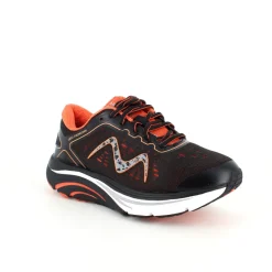 Sort sko fra MBT med fede orange detaljer